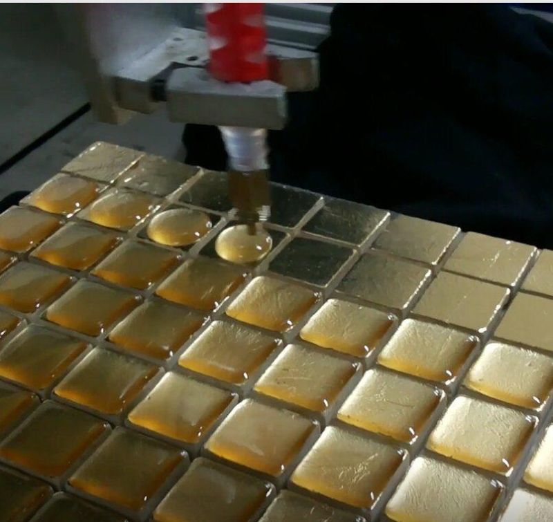 Automatic Clear Epoxy PU Liquid Glass Doming Sticker Machine