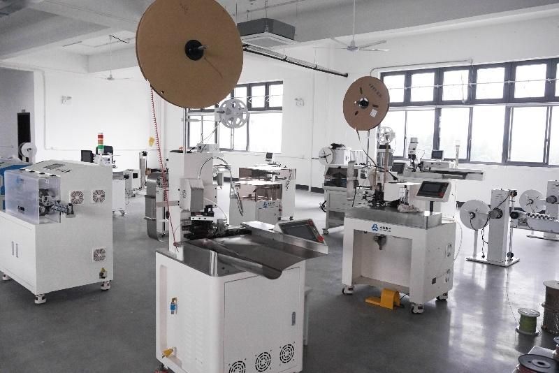 High Efficiency Long Wire Cutting Stripping Machine for Processing USB, AC, RGB, 1394, DC Power Cables AWG#10 to #28
