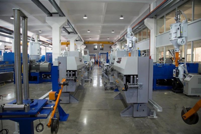 Lshf Wire Cable Extruding Line